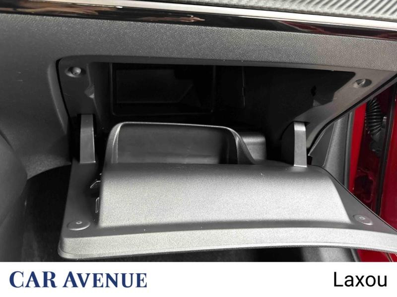 Used PEUGEOT 208 e-208 136ch Style 2022 Rouge Elixir (V) € 15694 in Nancy