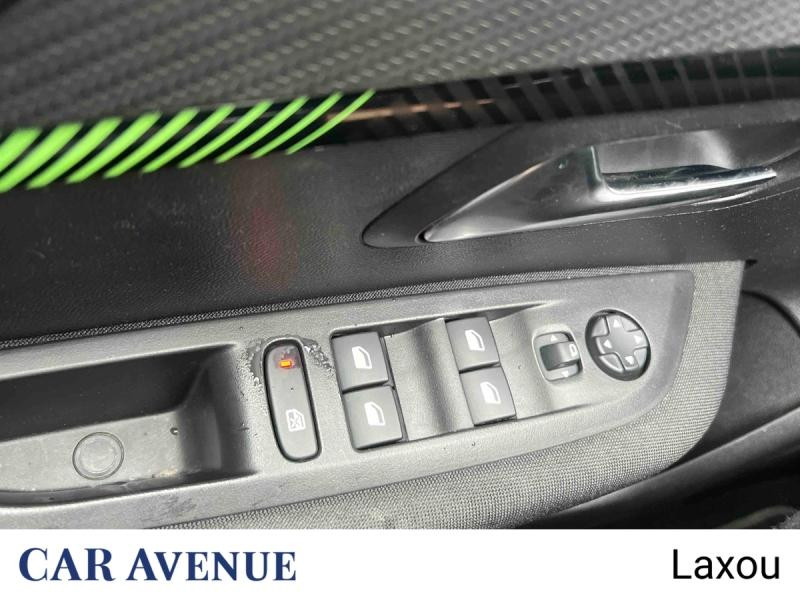 Used PEUGEOT 208 1.2 PureTech 100ch S&S Active 2024 Noir Perla Nera (M) € 13075 in Nancy