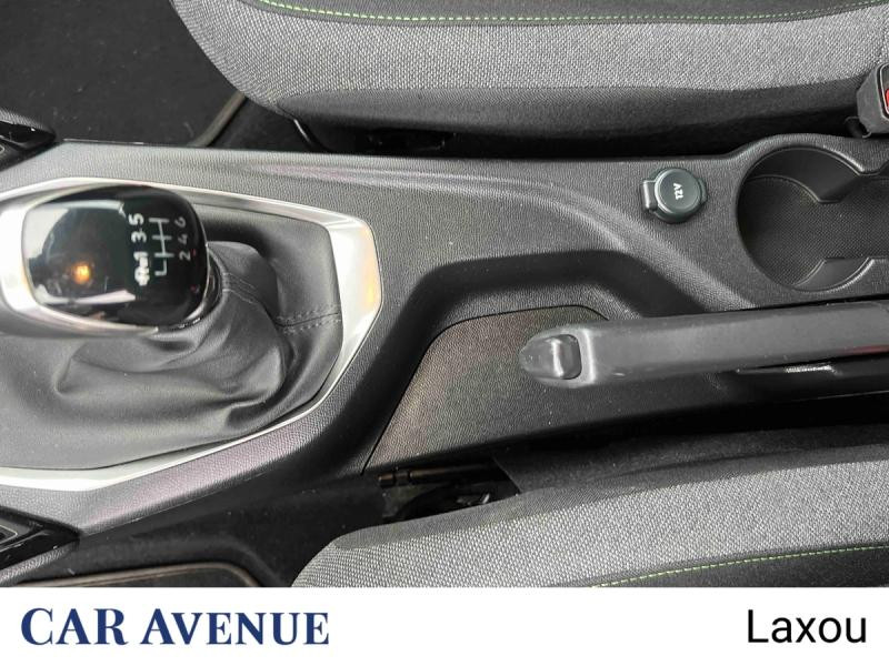 Used PEUGEOT 208 1.2 PureTech 100ch S&S Active 2024 Noir Perla Nera (M) € 13075 in Nancy