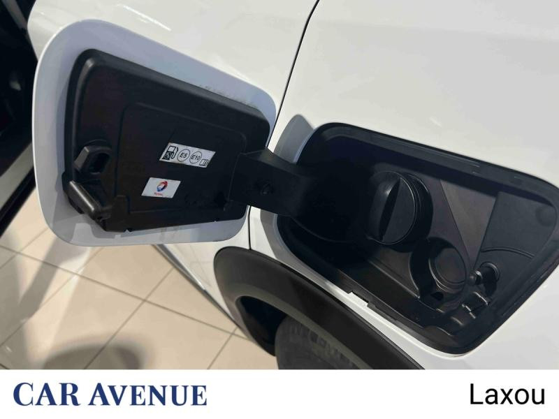 Occasion PEUGEOT 2008 1.2 PureTech 130ch S&S Allure 2021 Blanc banquise (O) 15528 € à Nancy