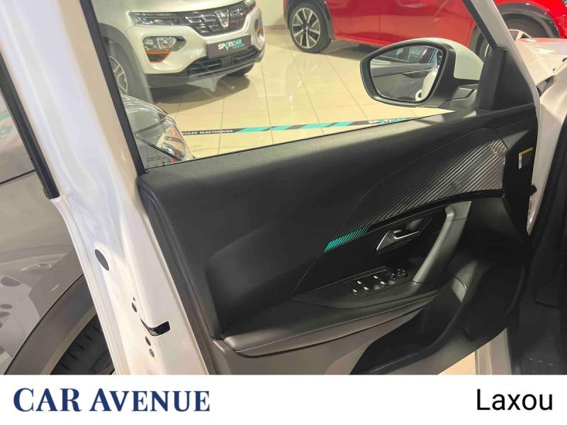 Occasion PEUGEOT 2008 1.2 PureTech 130ch S&S Allure 2021 Blanc banquise (O) 15528 € à Nancy