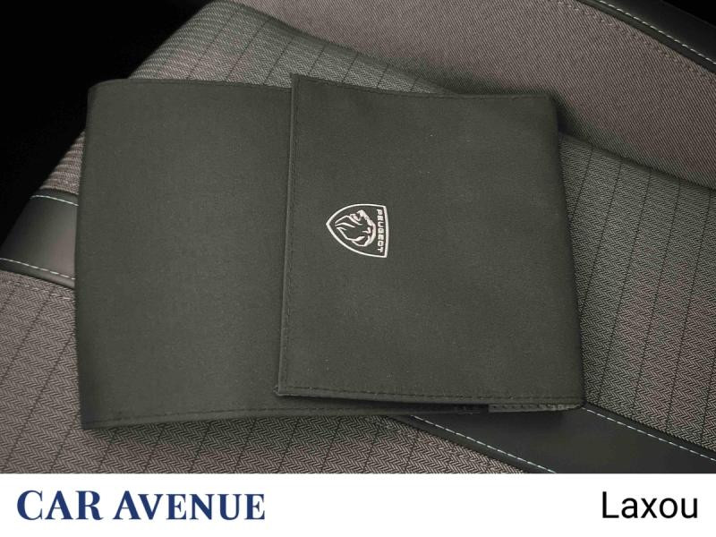 Occasion PEUGEOT 2008 1.2 PureTech 130ch S&S Allure 2021 Blanc banquise (O) 15528 € à Nancy