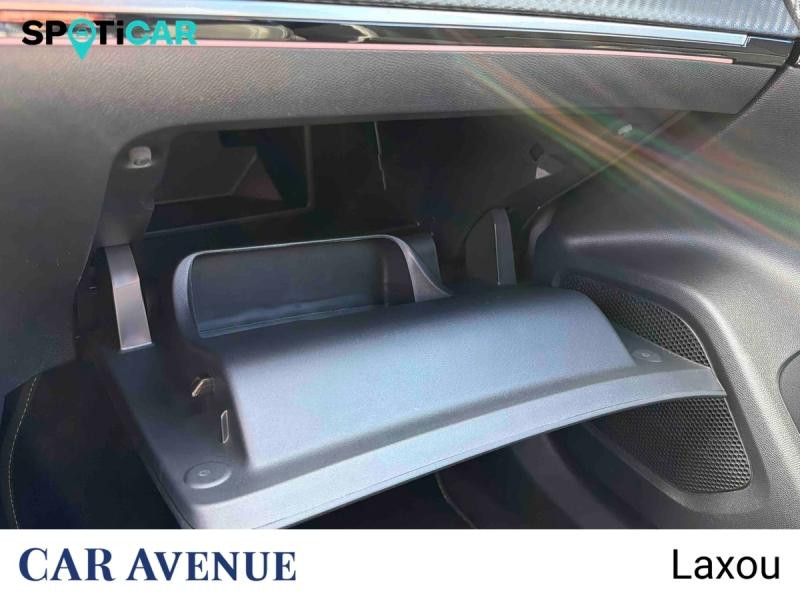 Used PEUGEOT 2008 e-2008 136ch GT 2022 Gris Artense (M) € 17235 in Nancy