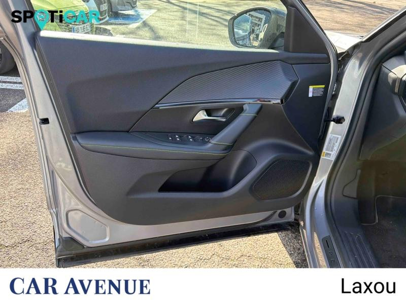 Used PEUGEOT 2008 e-2008 136ch GT 2022 Gris Artense (M) € 17235 in Nancy