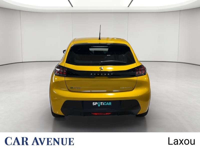 Used PEUGEOT 208 e-208 136ch Active Pack 2022 Jaune € 15423 in Nancy