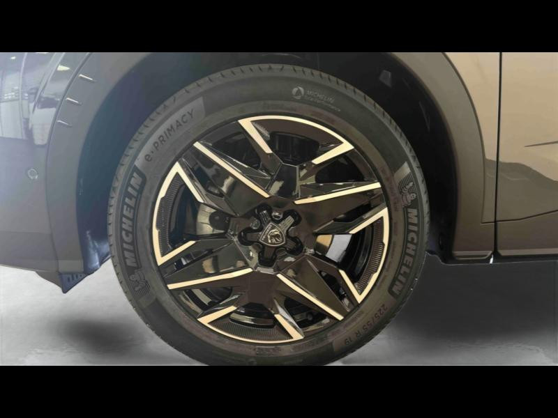 Occasion PEUGEOT 3008 1.2 Hybrid 145ch GT e-DCS6 2026 Gris Titane (M) 40990 € à Nancy