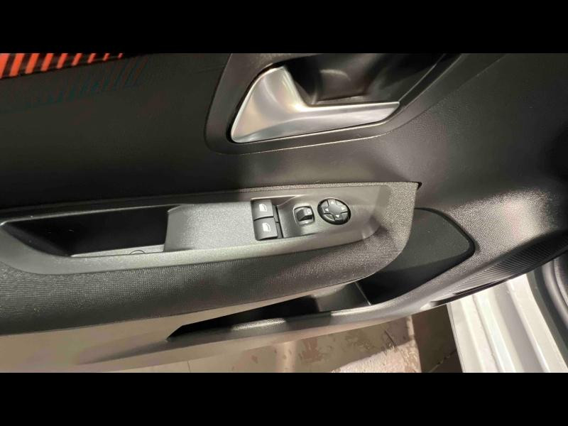 Occasion PEUGEOT 208 1.5 BlueHDi 100ch S&S Active 2022 Blanc Banquise (O) 13869 € à Nancy