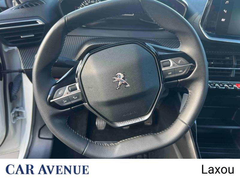 Occasion PEUGEOT 208 1.5 BlueHDi 100ch S&S Style 2022 Blanc nacré 14889 € à Nancy