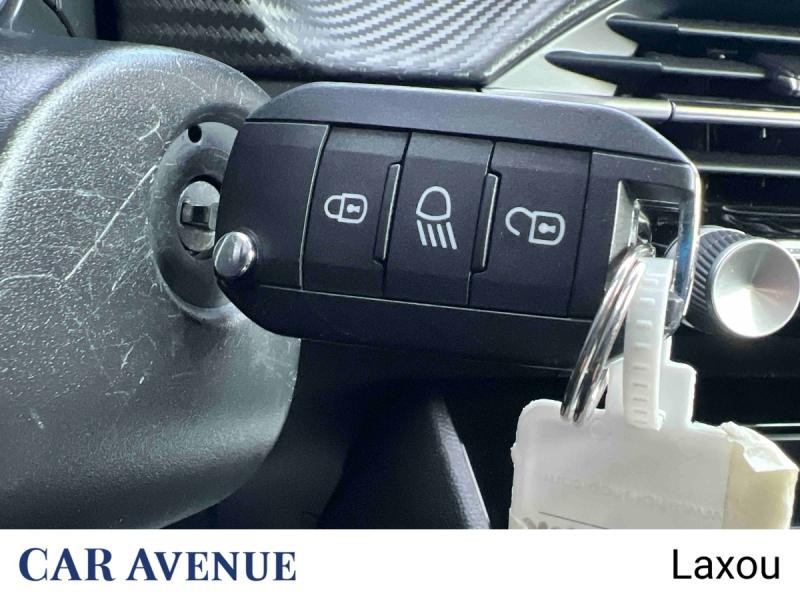 Occasion PEUGEOT 208 1.2 PureTech 100ch S&S Style 2022 Blanc Banquise (O) 13456 € à Nancy