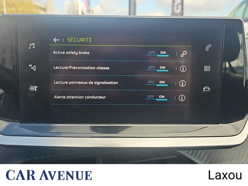 Occasion PEUGEOT 208 e-208 136ch Active 2021 Bleu Vertigo (V) 14376 € à Nancy