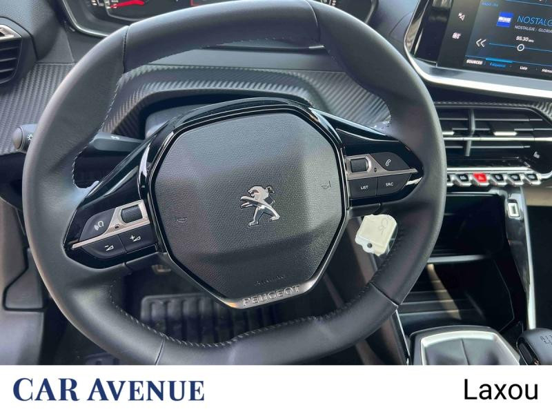 Occasion PEUGEOT 208 1.2 PureTech 100ch S&S Style 2022 Blanc Banquise (O) 13456 € à Nancy