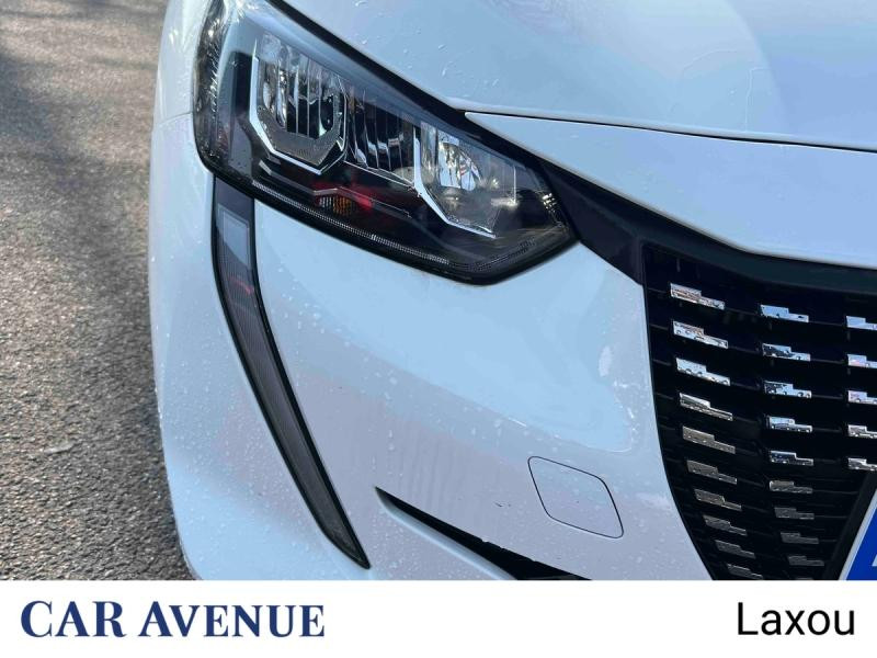 Occasion PEUGEOT 208 1.2 PureTech 100ch S&S Style 2022 Blanc Banquise (O) 13456 € à Nancy