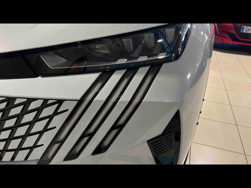 Occasion PEUGEOT 3008 1.2 Hybrid 145ch GT e-DCS6 2025 Blanc Okénite (M) 35459 € à Nancy