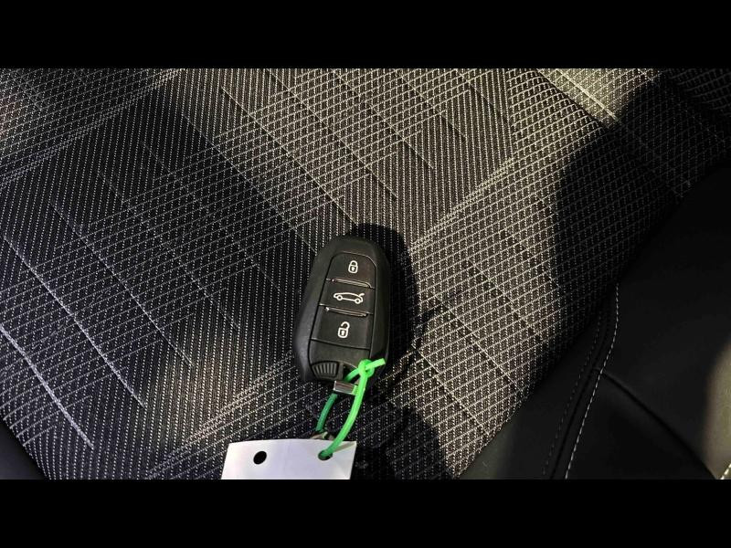 Occasion PEUGEOT 3008 1.2 Hybrid 145ch GT e-DCS6 2026 Gris Titane (M) 40990 € à Nancy