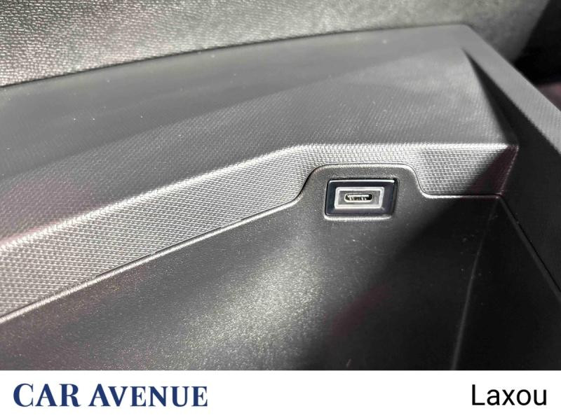 Occasion PEUGEOT 3008 1.2 Hybrid 136ch GT e-DCS6 2025 Noir Perla Nera (M) 35389 € à Nancy