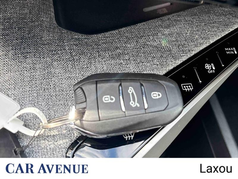 Occasion PEUGEOT 3008 1.2 Hybrid 136ch GT e-DCS6 2025 Noir Perla Nera (M) 35389 € à Nancy