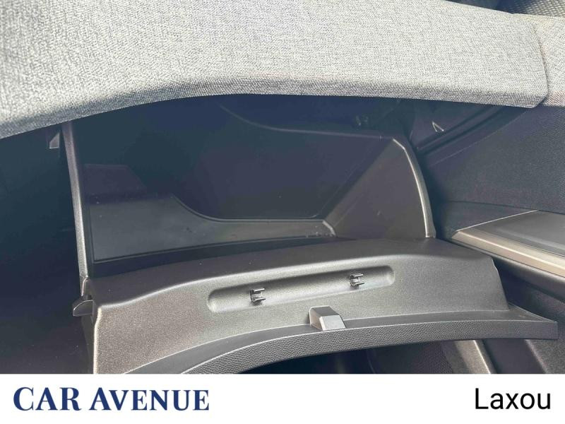 Occasion PEUGEOT 3008 1.2 Hybrid 136ch GT e-DCS6 2025 Noir Perla Nera (M) 35389 € à Nancy