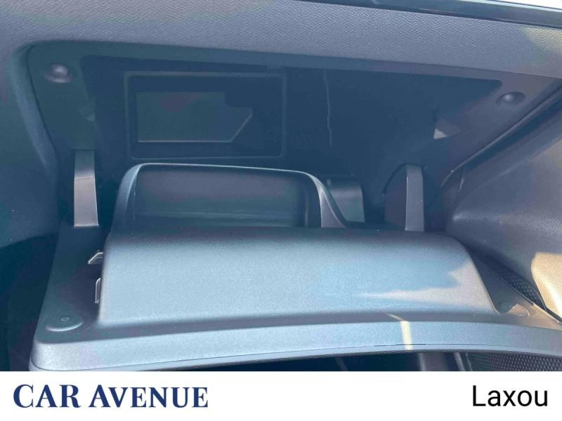 Used PEUGEOT 208 1.2 PureTech 100ch S&S Active 2024 Noir Perla Nera (M) € 12242 in Nancy