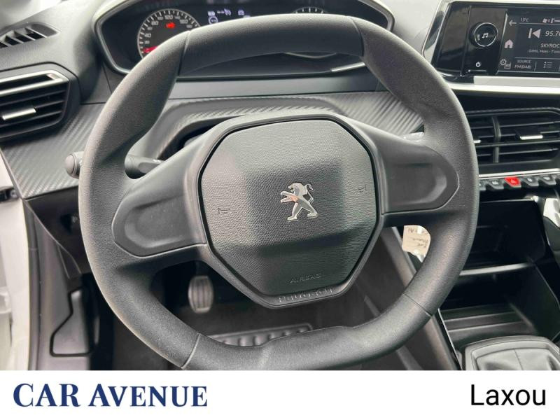 Used PEUGEOT 208 1.2 PureTech 75ch S&S Like 2021 Blanc Banquise (O) € 9699 in Nancy