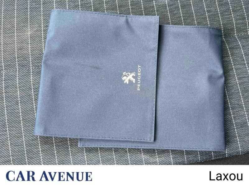 Used PEUGEOT 208 1.2 PureTech 75ch S&S Like 2021 Blanc Banquise (O) € 9699 in Nancy