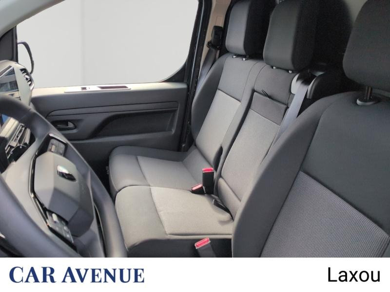 Used PEUGEOT Expert Fg M 136ch (100kW) Batterie 75 kWh Pack Premium Connect 2026 Gris Titane métal € 32800 in Nancy