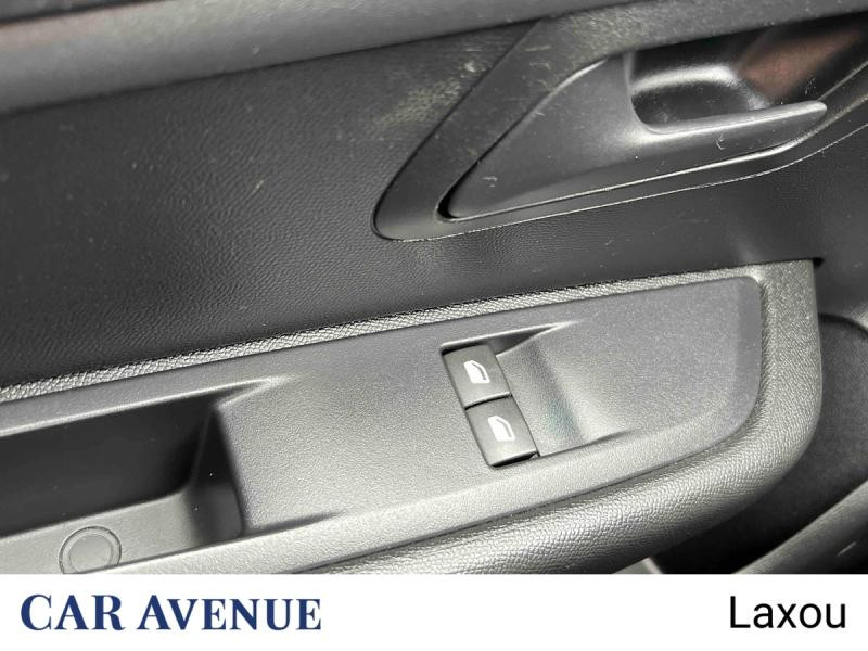 Used PEUGEOT 208 1.2 PureTech 75ch S&S Like 2021 Blanc Banquise (O) € 9699 in Nancy