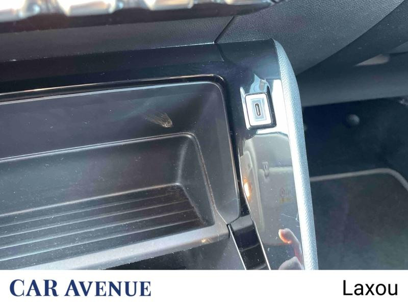 Used PEUGEOT 208 1.2 PureTech 100ch S&S Active 2024 Noir Perla Nera (M) € 12242 in Nancy