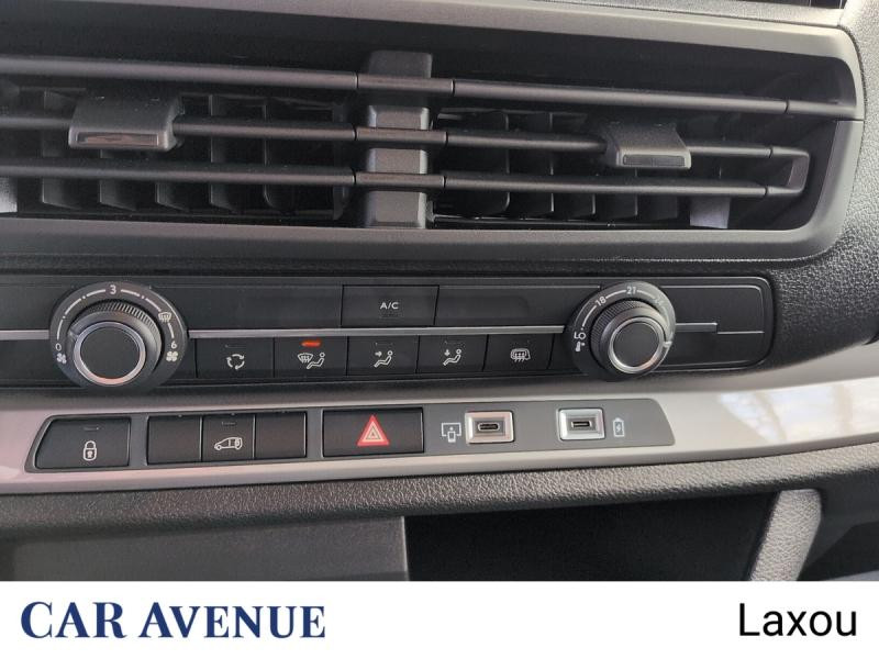 Used PEUGEOT Expert Fg M 136ch (100kW) Batterie 75 kWh Pack Premium Connect 2026 Gris Titane métal € 32800 in Nancy