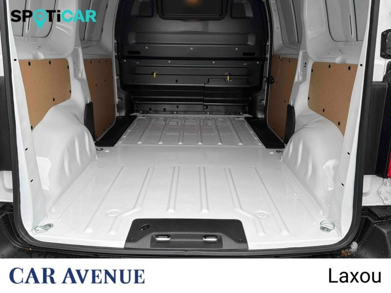 Used PEUGEOT Expert Fg M 2.2 Diesel 150ch Pack Premium Connect automatique 2026 Blanc Icy € 33500 in Nancy