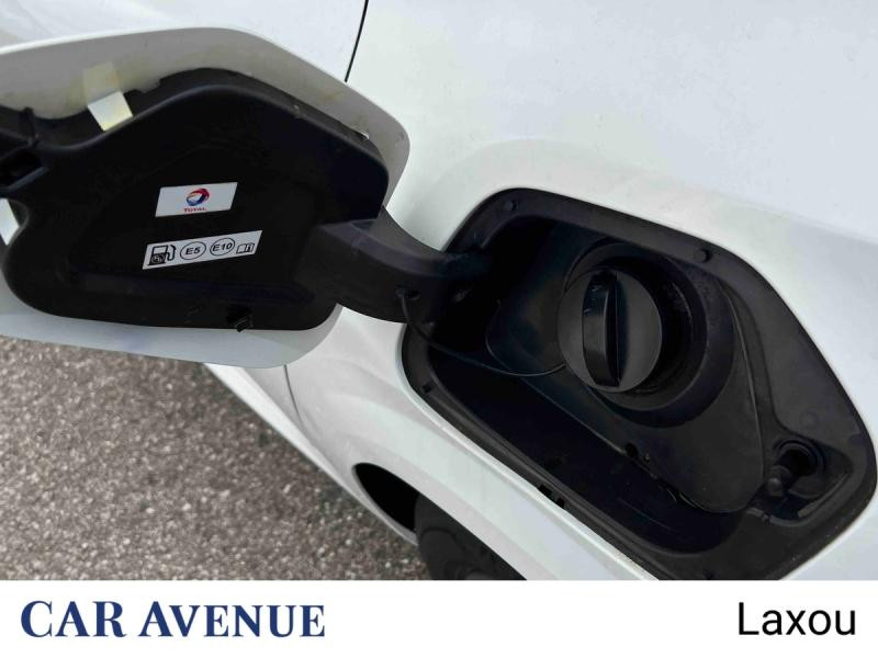 Used PEUGEOT 208 1.2 PureTech 75ch S&S Like 2021 Blanc Banquise (O) € 9699 in Nancy