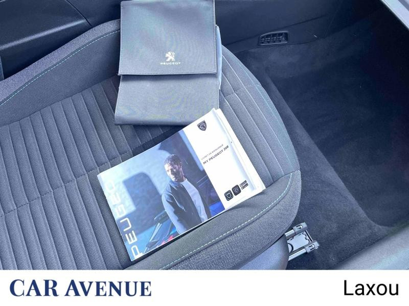 Used PEUGEOT 208 1.2 PureTech 100ch S&S Active 2024 Noir Perla Nera (M) € 12242 in Nancy