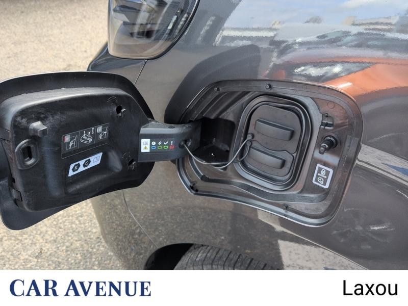 Used PEUGEOT Expert Fg M 136ch (100kW) Batterie 75 kWh Pack Premium Connect 2026 Gris Titane métal € 32800 in Nancy