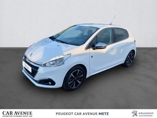 Used PEUGEOT 208 1.2 PureTech 82ch Tech Edition 5p 2018 Blanc Banquise € 13,890 in Metz Borny