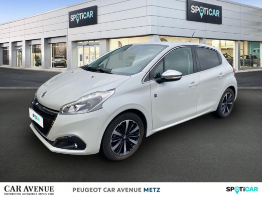 Occasion PEUGEOT 208 1.2 PureTech 110ch Tech Edition S&S 5p 2019 Blanc Perle nacré 12 990 € à Metz