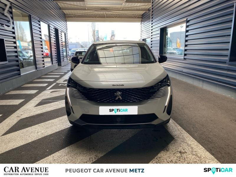 Used PEUGEOT 3008 1.2 PureTech 130ch S&S Allure 2022 Blanc Nacré (N) € 21489 in Metz