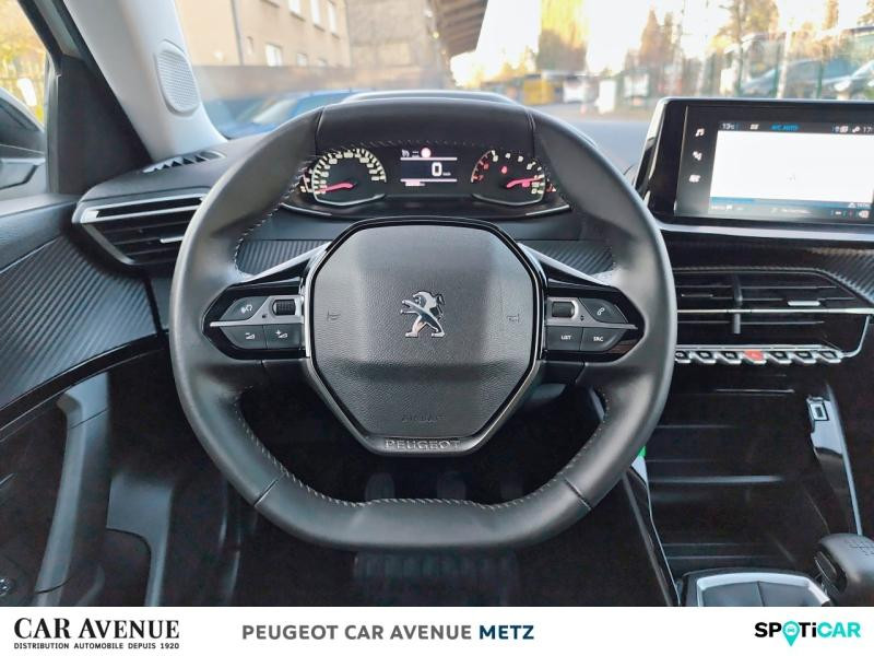 Used PEUGEOT 2008 1.2 PureTech 100ch S&S Active Pack 2022 Blanc banquise (O) € 16489 in Metz