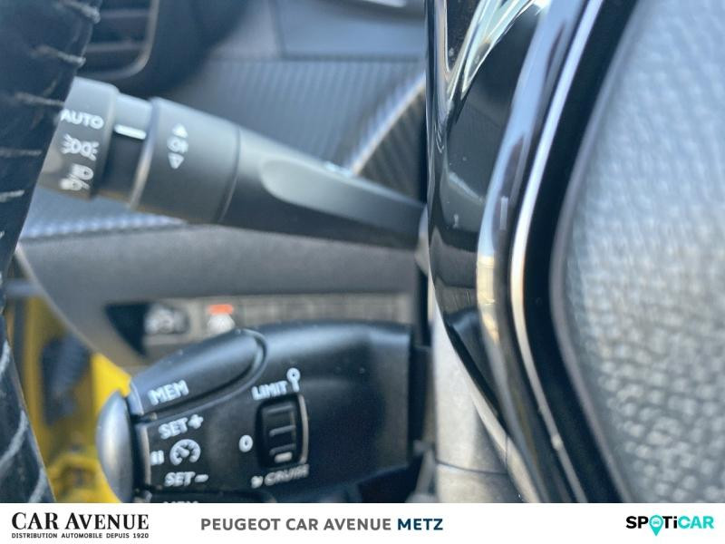 Occasion PEUGEOT 208 1.2 PureTech 100ch S&S Style 118g 2020 Jaune 12490 € à Metz