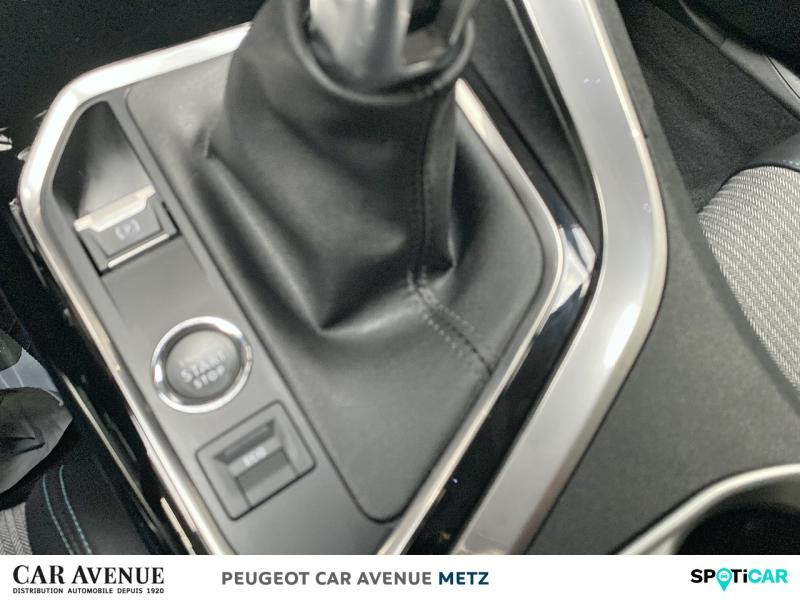 Used PEUGEOT 3008 1.2 PureTech 130ch S&S Allure 2022 Blanc Nacré (N) € 21489 in Metz