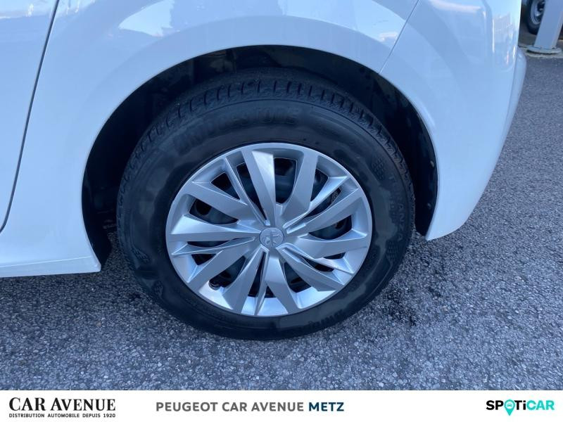 Used PEUGEOT 208 Affaire 1.5 BlueHDi 100 Premium Pack 2021 Blanc Banquise € 9989 in Metz
