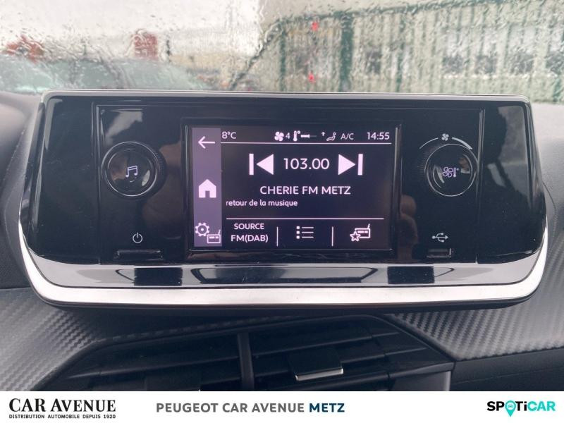 Used PEUGEOT 208 1.2 PureTech 75ch S&S Like 119g 2020 Blanc Banquise € 10490 in Metz