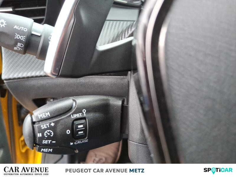 Occasion PEUGEOT 208 1.2 PureTech 100ch S&S Style EAT8 2022 Jaune 14990 € à Metz