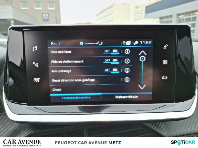 Occasion PEUGEOT 208 1.2 PureTech 100ch S&S Style EAT8 2022 Jaune 14990 € à Metz