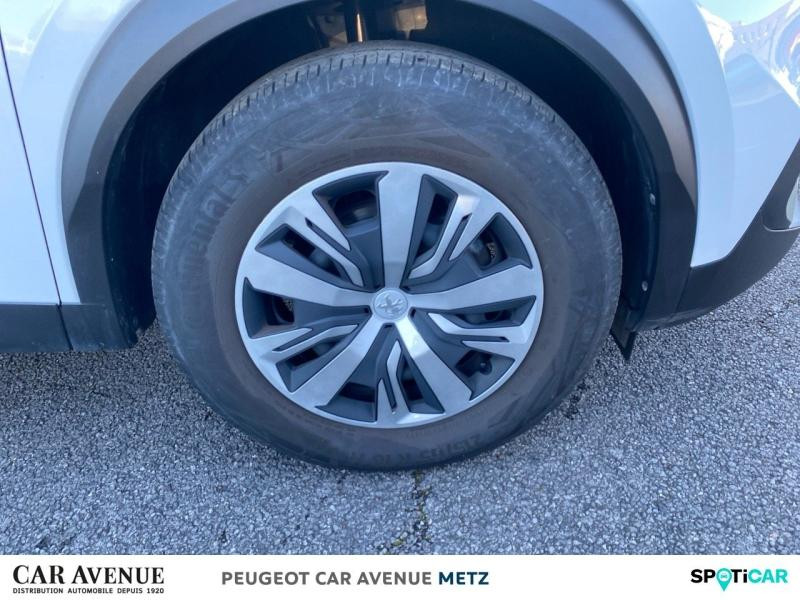 Occasion PEUGEOT 2008 1.2 PureTech 100ch S&S Active 5cv 2020 Blanc banquise (O) 13990 € à Metz