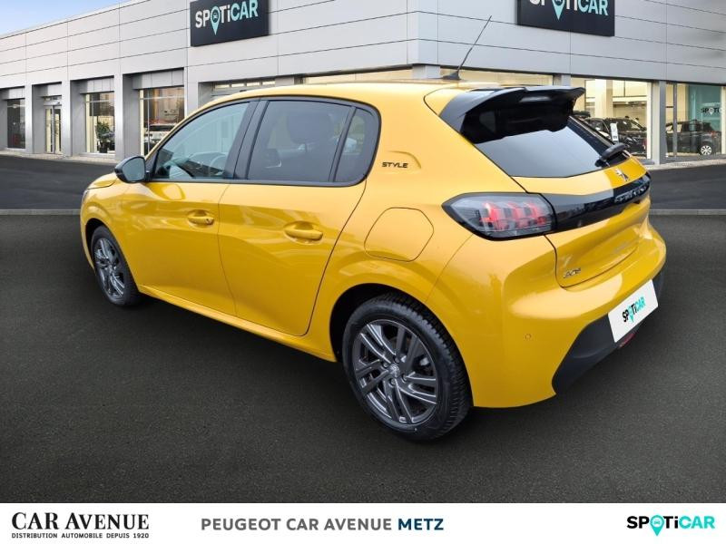 Occasion PEUGEOT 208 1.2 PureTech 100ch S&S Style EAT8 2022 Jaune 14990 € à Metz