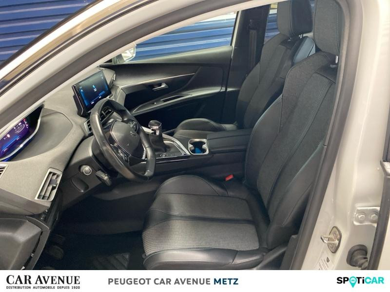 Used PEUGEOT 3008 1.2 PureTech 130ch S&S Allure 2022 Blanc Nacré (N) € 21489 in Metz
