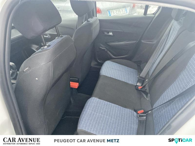 Used PEUGEOT 208 1.2 PureTech 75ch S&S Like 119g 2020 Blanc Banquise € 10490 in Metz