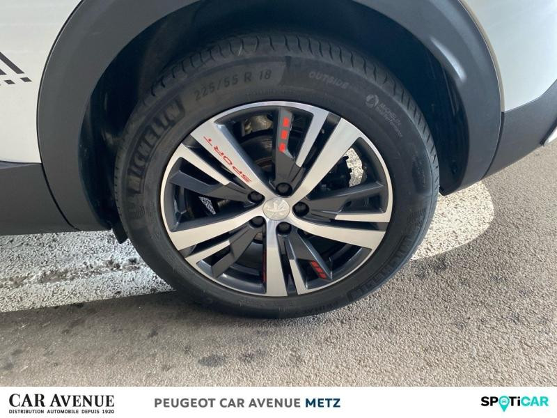 Used PEUGEOT 3008 1.2 PureTech 130ch S&S Allure 2022 Blanc Nacré (N) € 21489 in Metz