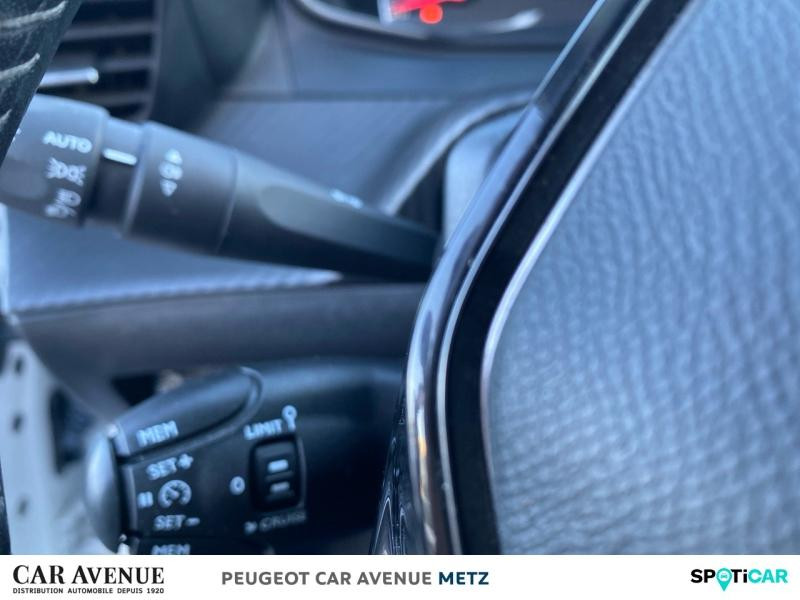 Used PEUGEOT 208 Affaire 1.5 BlueHDi 100 Premium Pack 2021 Blanc Banquise € 9989 in Metz