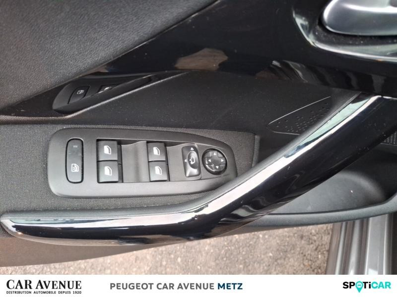 Occasion PEUGEOT 208 1.2 PureTech 82ch Style 5p 2018 Gris Platinium 8990 € à Metz