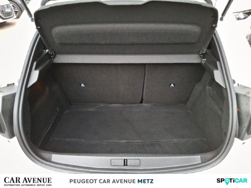 Used PEUGEOT 208 1.2 PureTech 75ch S&S Active 2021 Blanc Banquise (O) € 11690 in Metz
